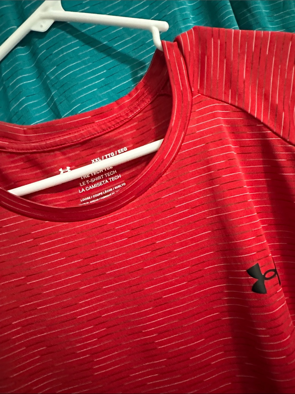 Under Armour Short Sleeve Performance Tees in Red and Teal - Picture 2 of 3